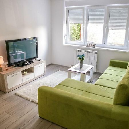Lovely Apartment Omar Сараєво Екстер'єр фото
