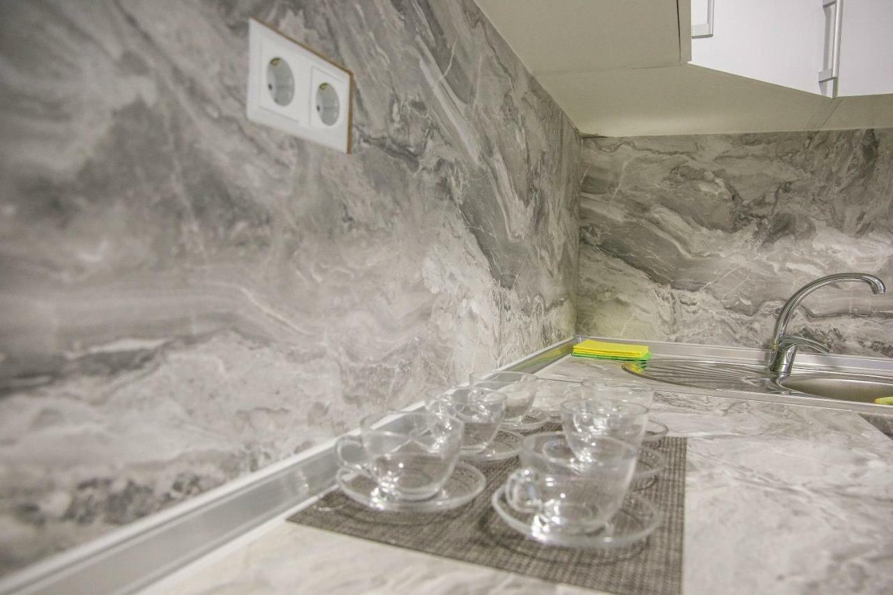 Lovely Apartment Omar Сараєво Екстер'єр фото