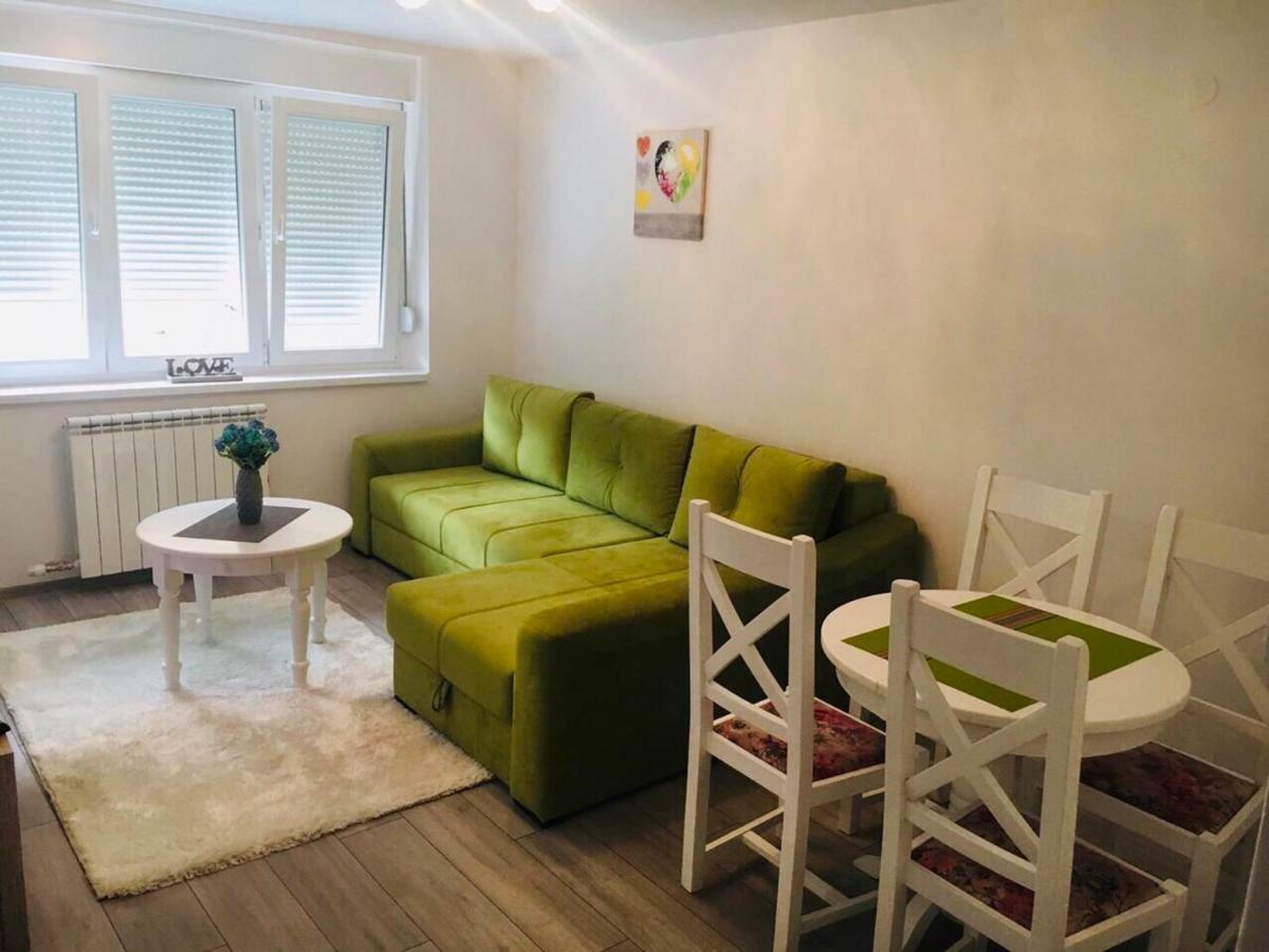 Lovely Apartment Omar Сараєво Екстер'єр фото