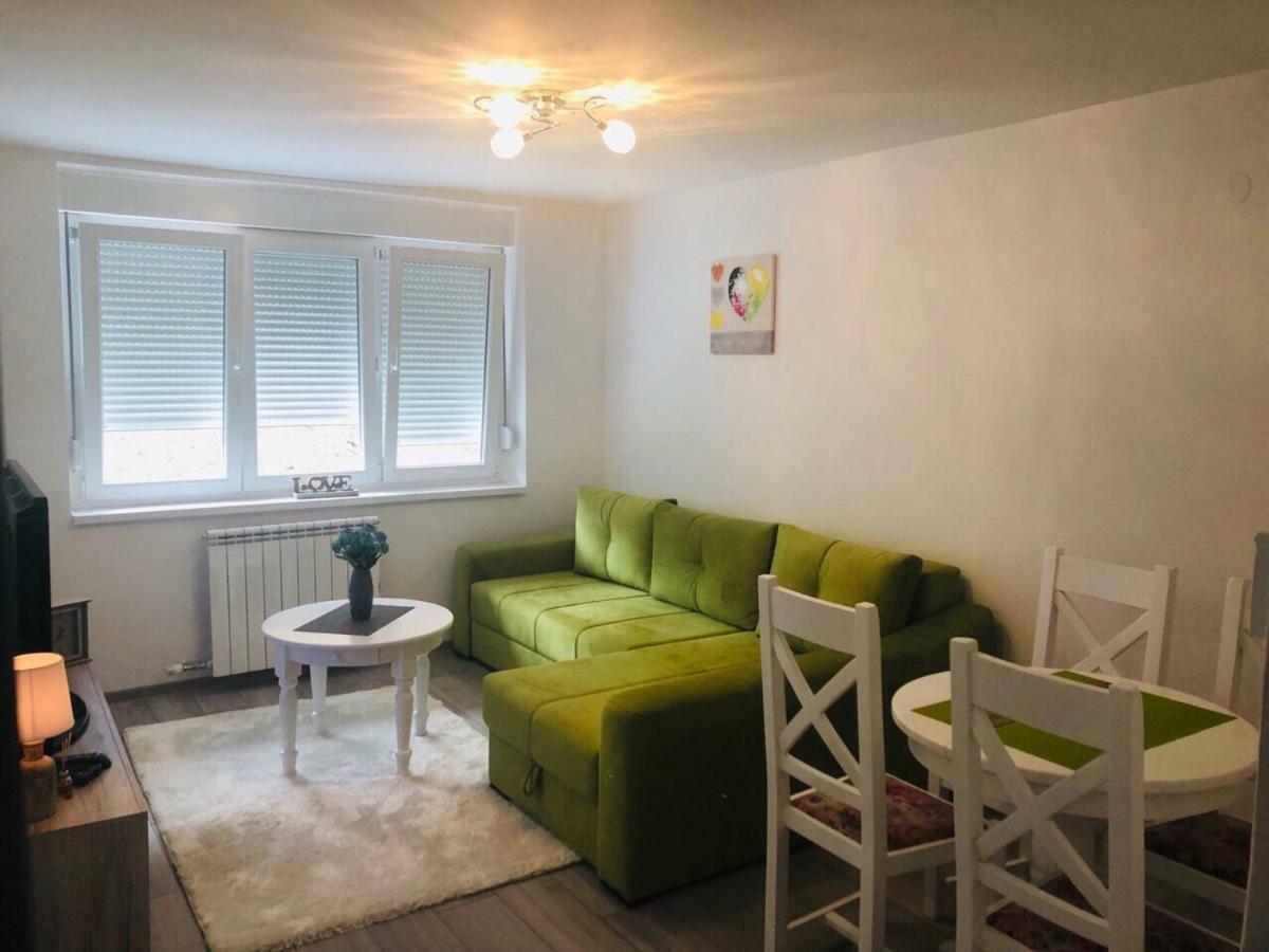 Lovely Apartment Omar Сараєво Екстер'єр фото